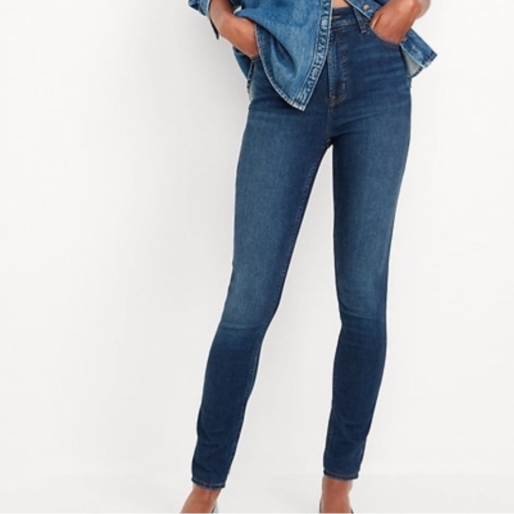 👖 Old Navy‎ Rockstar Skinny Jeans Size 6 Blue Stretch Denim Everyday Chic✨